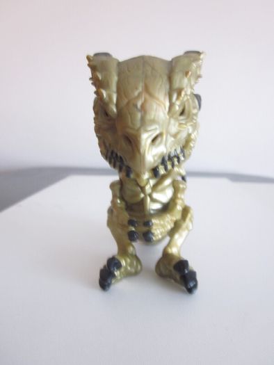 Wowwee Fingerlings Limited Edition Untamed Gold Rush Dragon - Lights & Sounds