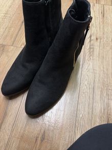 heeled black suede boot Dunnes 7