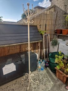 coat hanger