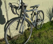 men's road bike