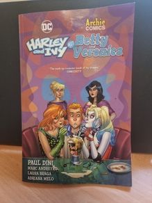 Harley and Ivy Meet Betty and Veronica (Harley Quinn)