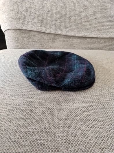 Vintage wool cashmere 55cm size flat cap in good condition with signs of wear see photos FREE STANDARD POSTAGE INCLUDED