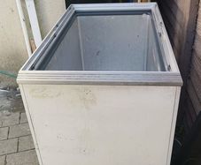 Deep freezer