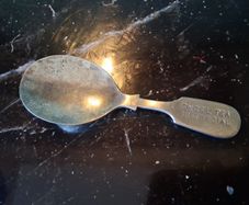 Edwardian fiddle back advertising caddy spoon