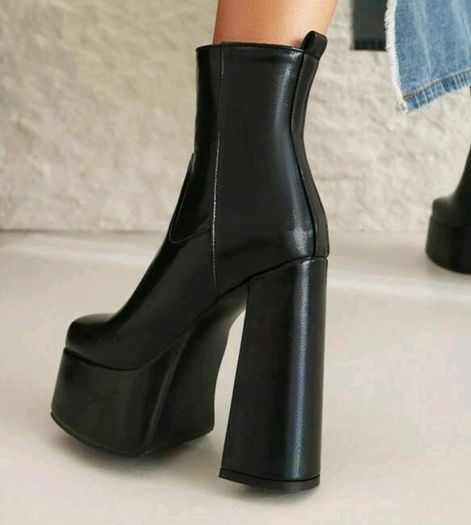 Black Chameleon Waterproof Ultra High Platform  Ankle Boots, size 40