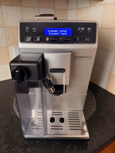 Delonghi  Autentica cappuccino coffee machine