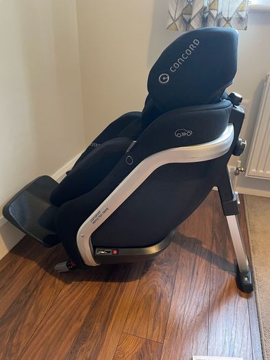 Concord Reverso Plus has Car Seat 0-23kg (40-105cm)