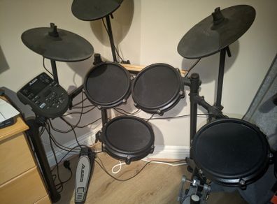 Alesis Nitro Mesh EDrum kit