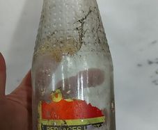 original lucozade glass bottle with screw cork ,buyer collects or pays postage, sold as seen ,,collectors item,,