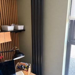 Electric Plug-In Black Vertical Radiator