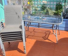 Free garden set.