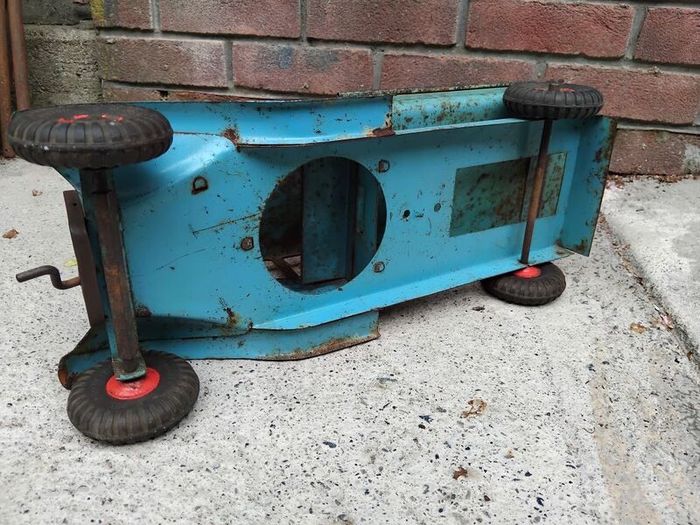 rare blue triang truck