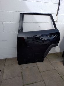 Toyota Rav 4 car door black