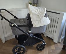 Bugaboo Fox 2 Pram/ bassinet + stroller seat