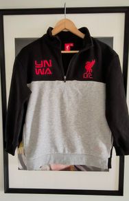 Liverpool sweatshirt age 12. Pockets