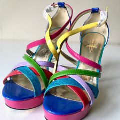 Shoes size 39