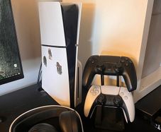 PS5 + Official Sony Headset + 2 Controllers