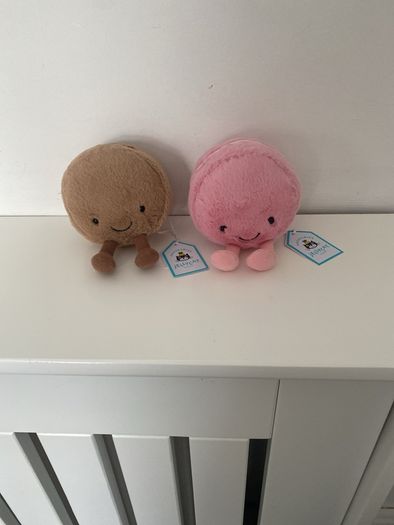 New JELLYCAT Set of Mona and Mia Amuseable Macarons