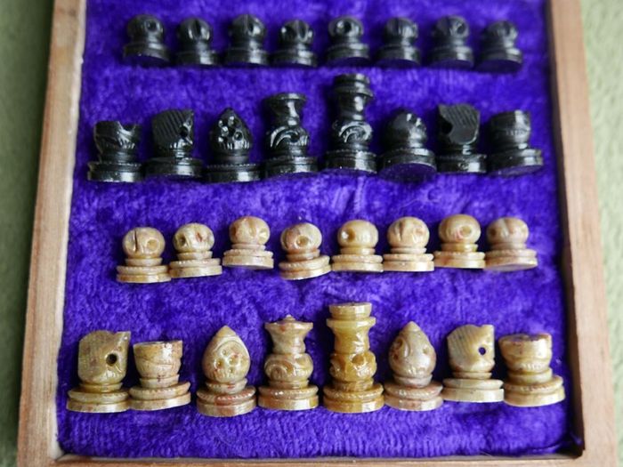 Chess Set made from Stone and Wood 6,5" x 6,5"