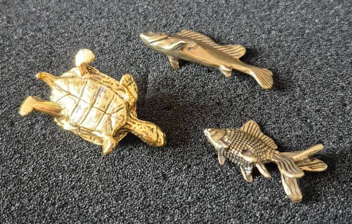 3 brass Animals,. Solid brass.