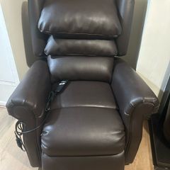 Riser Recliner Chair