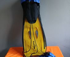 Swimming fins