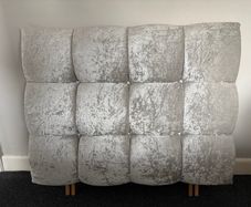 Single bed Velvet headboard