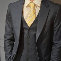 River Island Mens suit, ideal for Wedding or Debs!