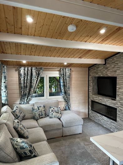 1 Bed Log Cabin