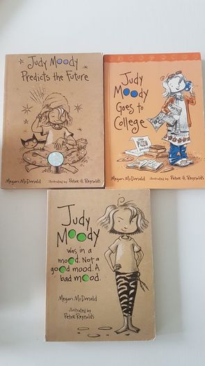 Joody Moody Books
