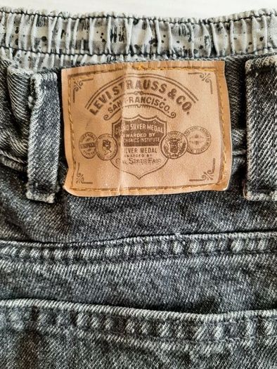 Vintage Levis black shorts