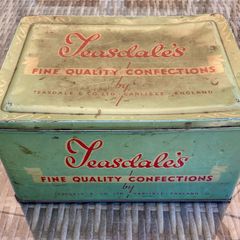 1950s vintage tin sweet box