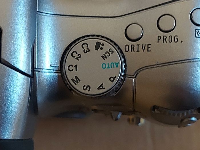Schneider-KREUZNACH, Variogon 35mm-430mm(Equivalent) AF 12 x Optical Zoom Digital Camera, unsure of the Model, Possibly Kodak Easyshare, no Battery or Memory Card, so cannot test, Excellent cosmetic condition