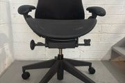 Herman Miller Mirra 2 Butterfly Grade A / Near-New Condition