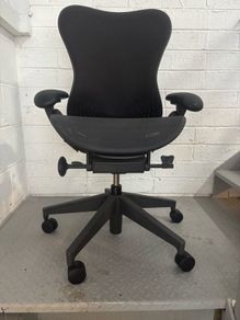 Herman Miller Mirra 2 Butterfly Grade A / Near-New Condition