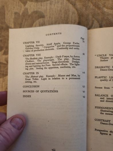 Stage Lighting For Amatures. By Peter Goffin. Illustrated By The Author. 1955 Edition Hardback In Good Condition. See Photos For Same.