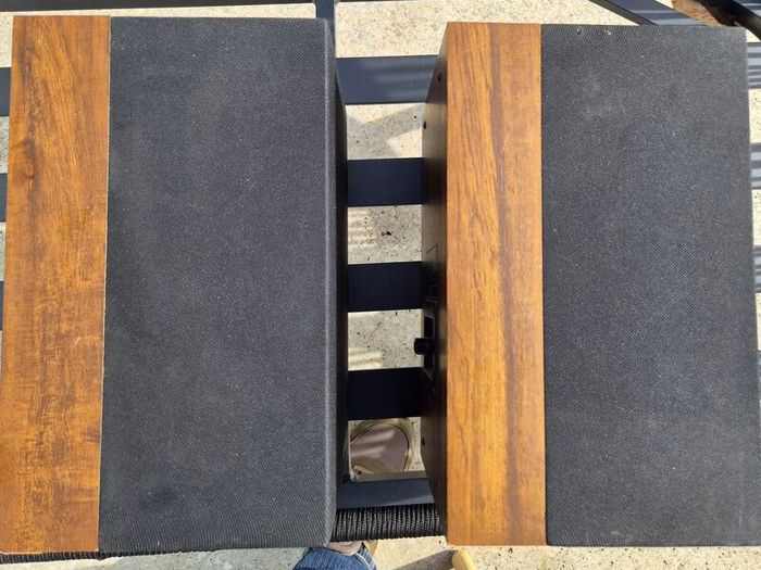 Mission speakers model 70 mk2