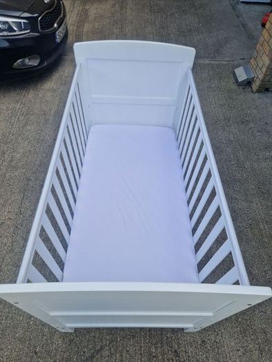 Obaby White Grace Inspire Cot Bed with Obaby mattress included