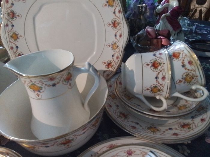 Rare Salisbury Bradley Teaset