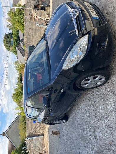 Motor car