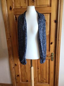 Marks and Spencer Blue Patterned lightweight jersey cardigan Size 20 Includes Post