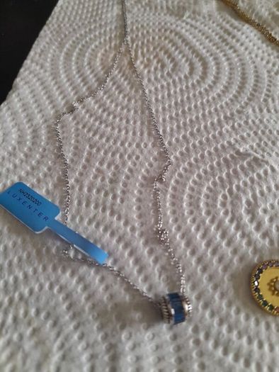 ladies silver chain and pendant