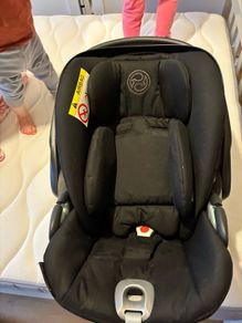 CYBEX Cloud T i-Size Rotating Baby Car Seat
