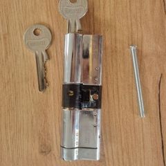Euro double cylinder lock with 2 x keys