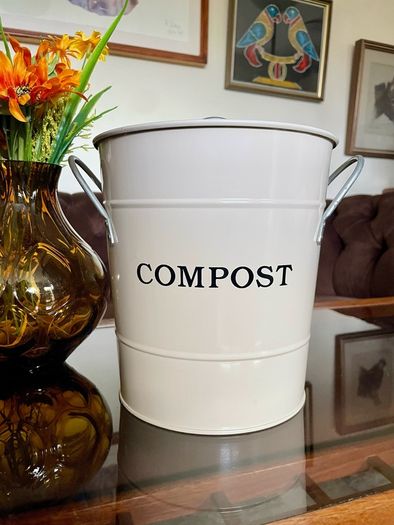 Retro Kitchen Countertop Compost Bin Food Waste Caddy