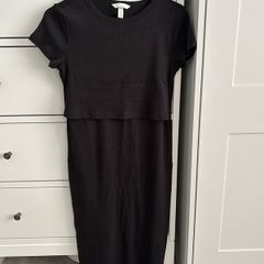 H&M maternity/nursing dress
