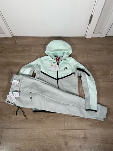 Nike tech tracksuit