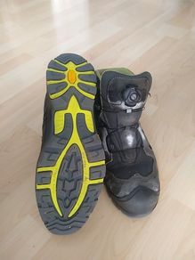 Safety shoes size 12