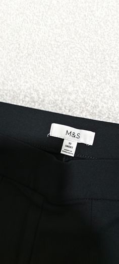 M&S Black Wide Leg Trousers - Size 10 Short