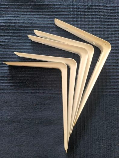 Shelf brackets